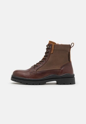 Botines con cordones - brown