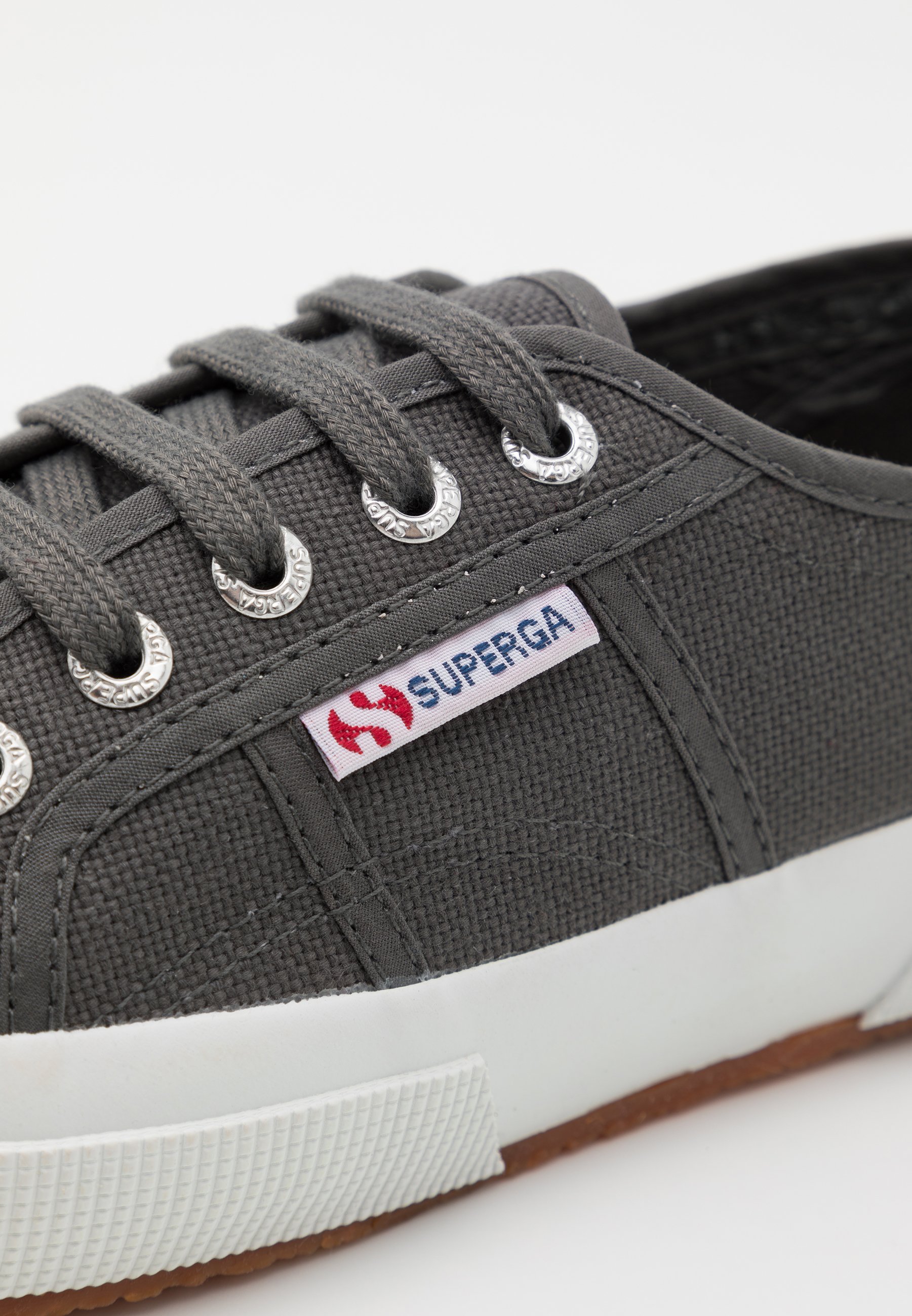 are superga shoes unisex