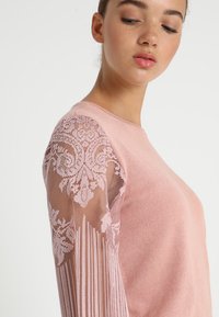 ONLY ONLVIKTORIA   - Camisola - misty rose
