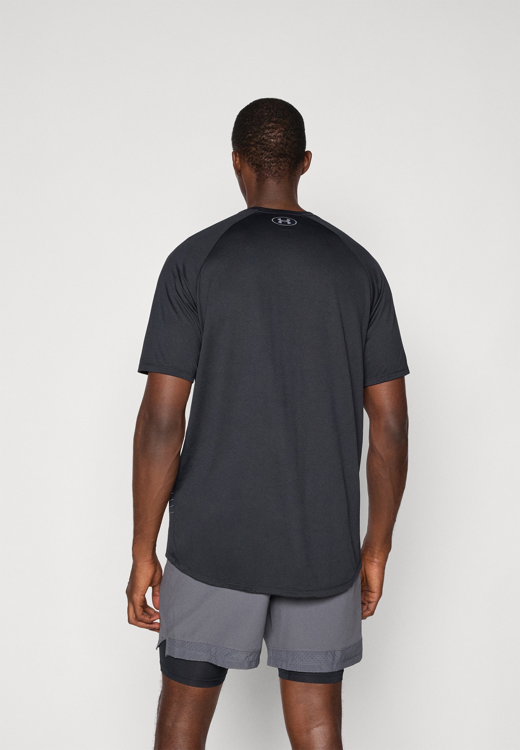 Under Armour FADE - Sports T-shirt - black/titan gray/black