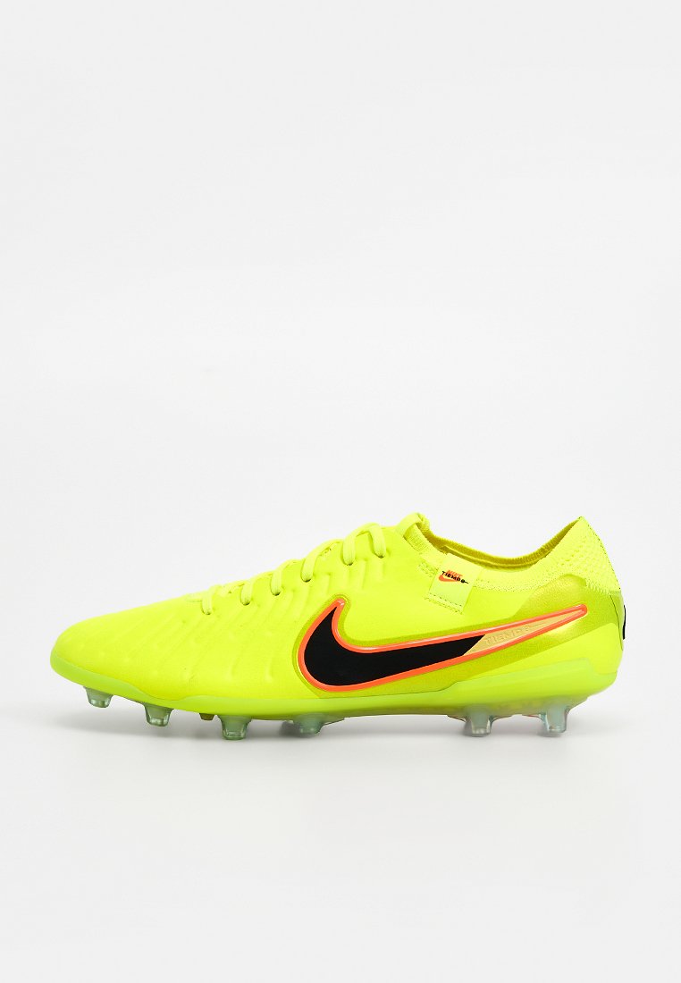 Zapatillas fútbol para césped artificial