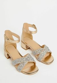 Lipsy LOW BLOCK HEEL OCCASION - Sandaalit nilkkaremmillä - gold
