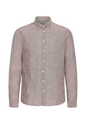 Cămașă bărbătească cu mâneci lungi, cu nasturi, din țesătură de in maro deschis, cu guler cu nasturi și nasturi albi pe partea din față.