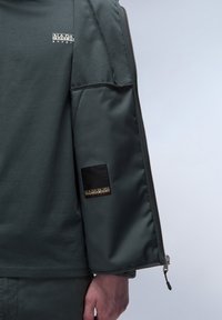Thumbnail Image 5