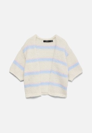Krem pletena kratka jopica s kratkimi rokavi, odprta spredaj in z vodoravnimi pastelno modrimi ter roza črtami po telesu in rokavih.