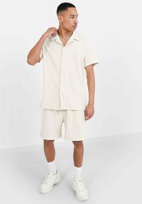Sixth June PLEATED - Short - beige