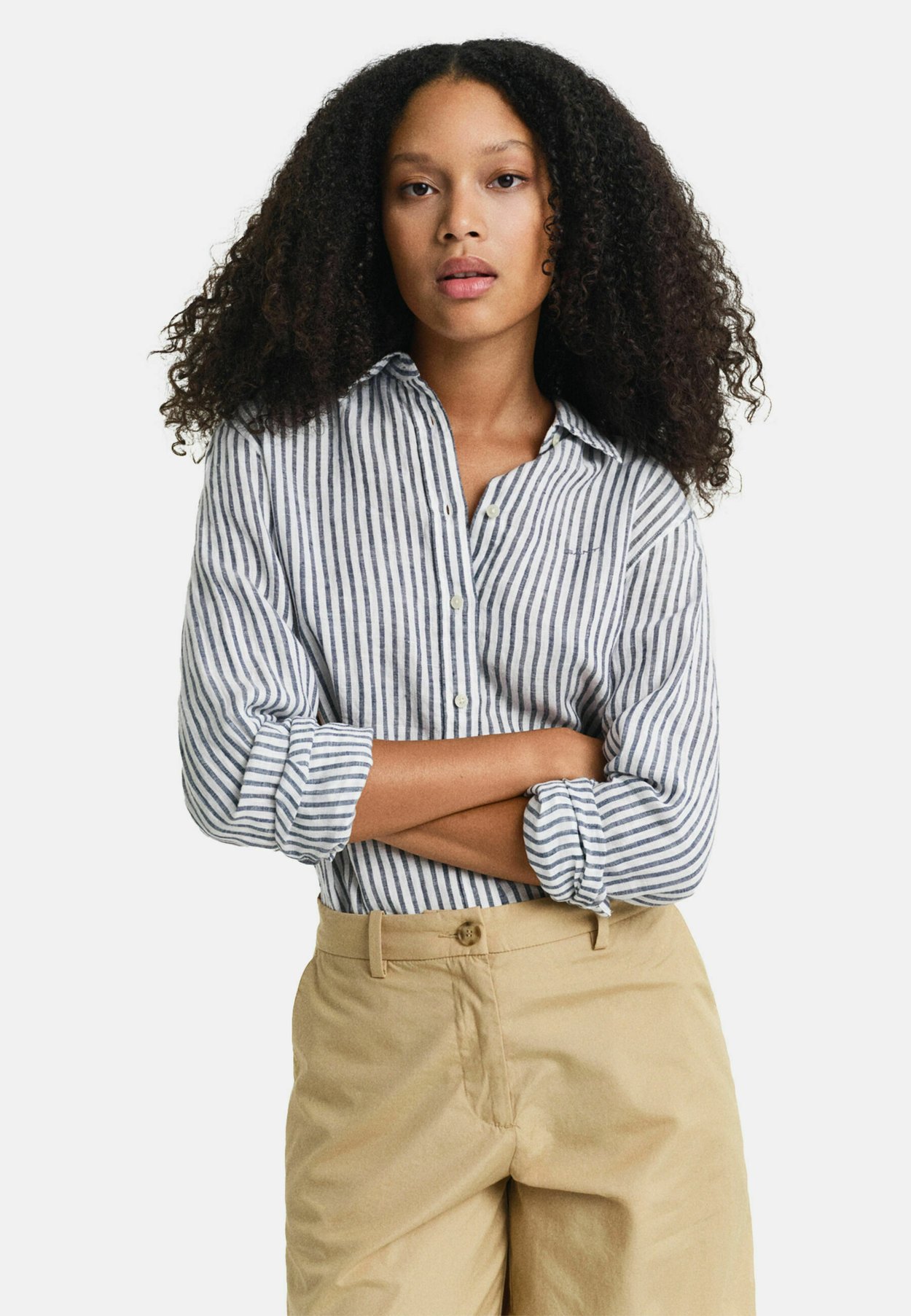 REGULAR FIT STRIPED