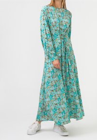 Touché Privé Robe longue - mottled light green