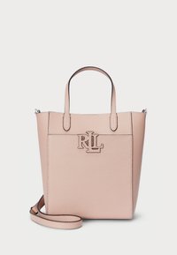 Roza usnjena torbica z dvema kratkima ročajema, odstranljivo zanko in vtisnjenim logotipom RL spredaj, ki ima teksturiran finiš.