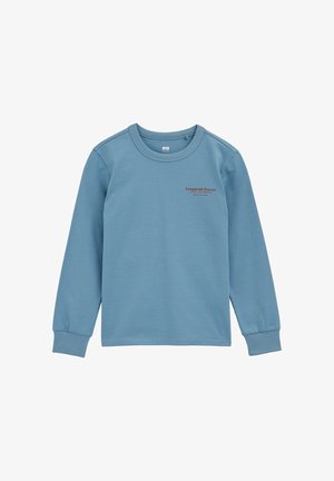 Zila garām piedurknēm sporta krekls no mīkstas auduma materiāla, ar apaļu kakla izgriezumu un ribotu aproču dizainu, uz kura ir sarkani uzraksti "Longtrail Forest".