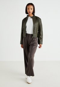 GAP TROUSER - Nadrágok - brown