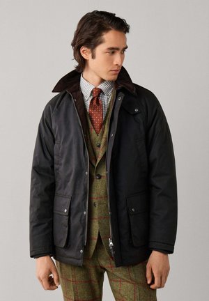 Hackett London, HACKETT LONDON OUTDOOR JACKET WAX FIELD JKT - Light jacket - hunter green