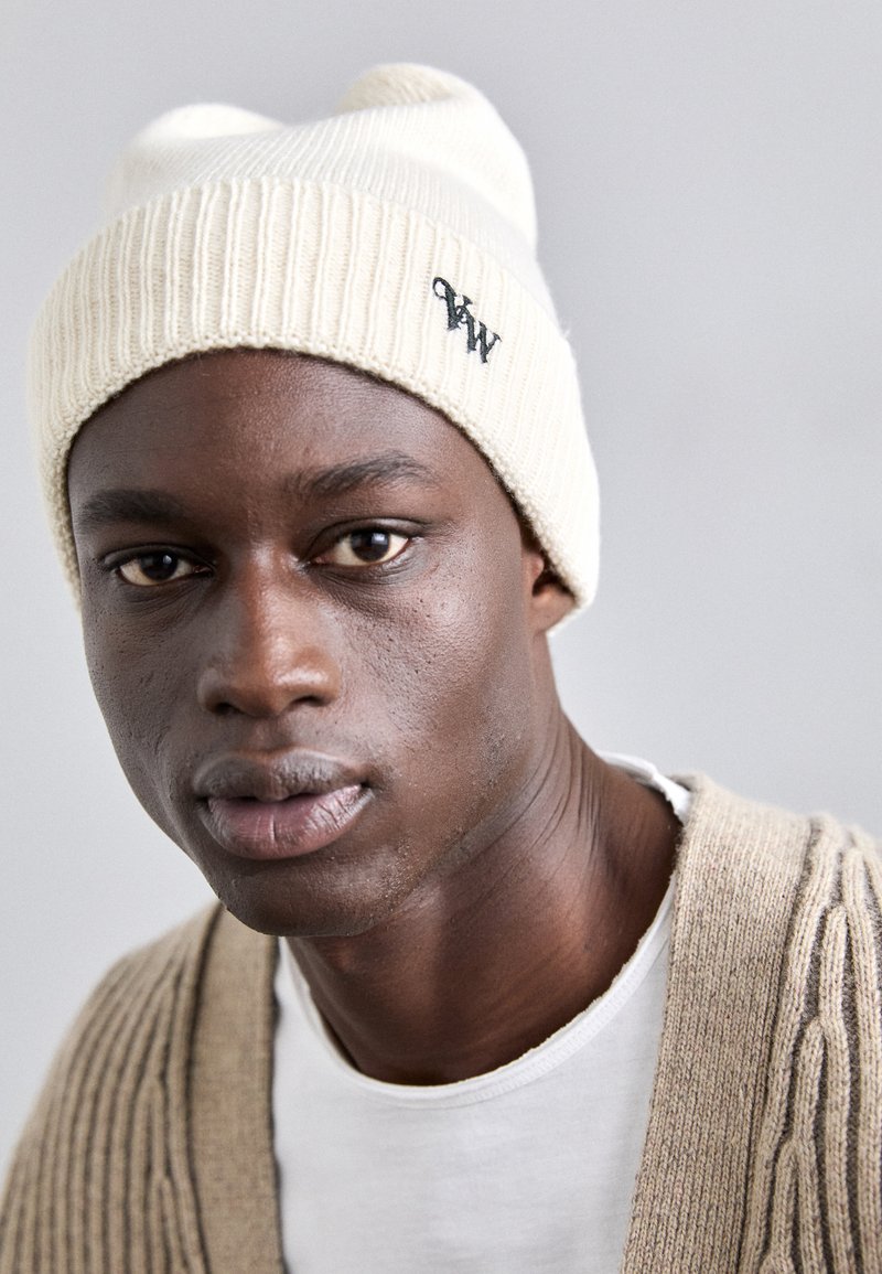 Vivienne Westwood BEANIE UNISEX - Gorro - off white