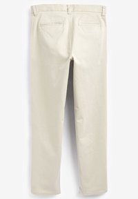 Beige bukser med lige ben, lavet af glat bomuldsstof. Har to baglommer og en talje med bæltestropper.