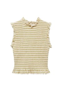 Top giallo trasparente con scollo arricciato e maniche a cappuccio. Presenta un motivo testurizzato con strisce orizzontali e piccole stelle accentate.