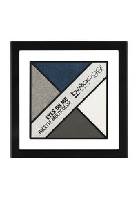 Palette di ombretti multicolore in una custodia quadrata; presenta tonalità navy, argento, grigio e bianco disposte in sezioni geometriche con un bordo nero.