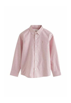 Camisa de botones de color rosa claro con mangas largas, cuello clásico y pequeño logotipo bordado en el pecho. Textura de tela suave.