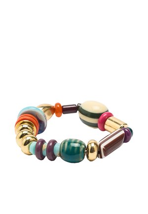 Elastyczna bransoletka z różnorodnymi koralikami, w tym złotymi, turkusowymi, fioletowymi, pomarańczowymi, paskowanymi oraz prostokątnymi brązowo-białymi koralikami na białym tle.