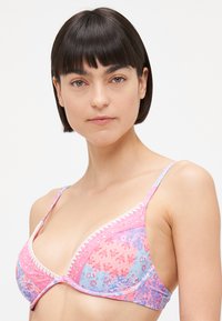 Hollister Co. FLAT SKINNY STRAP PLUNGE UNDERWIRE  - Bikini top - pink
