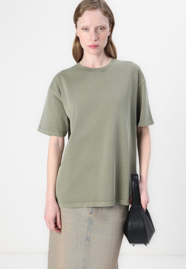 EIRA - Print T-shirt - vetiver4