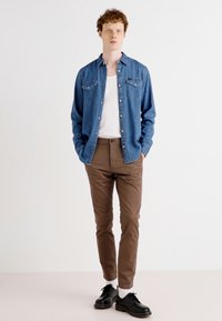 Thumbnail Image 2