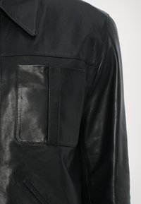 Paul & Joe HARPER - Nahkatakki - noir