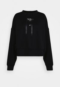 Svart croppad sweatshirt med långa ärmar, rund halsringning och dragsko framtill. Visar Nike-logotypen och text i vitt.