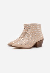 Copenhagen Shoes Botines bajos - nude