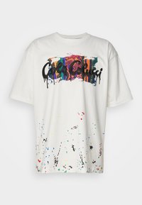 Unselected, off-white