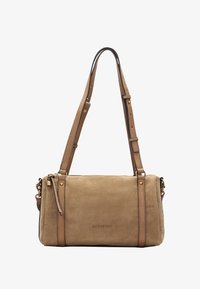 Δεν επιλέχθηκε, light brown
