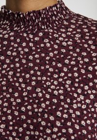 PULL&BEAR Vapaa-ajan mekko - bordeaux