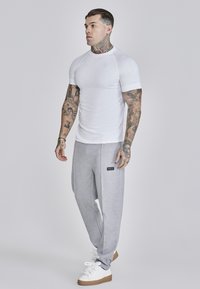 SIKSILK SMART  - Camiseta básica - white