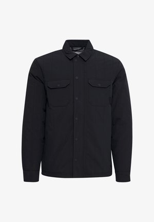 Czarna pikowana kurtka z zapięciem na guziki z przodu, dwoma kieszeniami na piersi i złożonym kołnierzem. Wykonana z gładkiego, trwałego materiału.