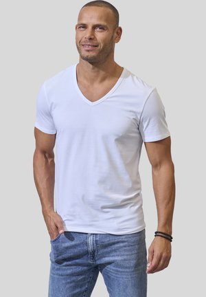 john devin, JOHN DEVIN T-SHIRT 3 PACK - Basic T-shirt - weiß