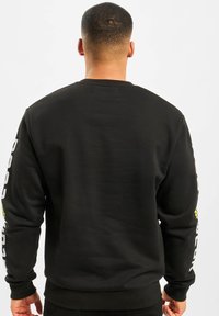 Rocawear PRINTED - Pusa - black lime