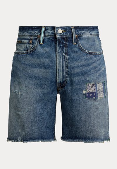 Jeans kratke hlače z izvedenimi robovi, majhnimi obrabljenimi predeli in modrim vzorčastim krpnim dodatkom na desnem stegnu, z žepki spredaj in zankami za pas.