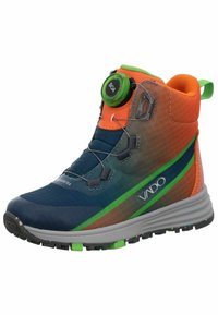 Stivale da trekking a metà altezza con una combinazione di colori blu, arancione e verde. Realizzato in materiale sintetico, con un sistema di chiusura BOA e superficie testurizzata.