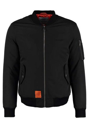 Zwarte bomberjack met een bomberkraag, twee zijzakken, een ritssluiting op de mouw, geribbelde manchetten en een oranje voering. Opmerkelijke oranje label detail.