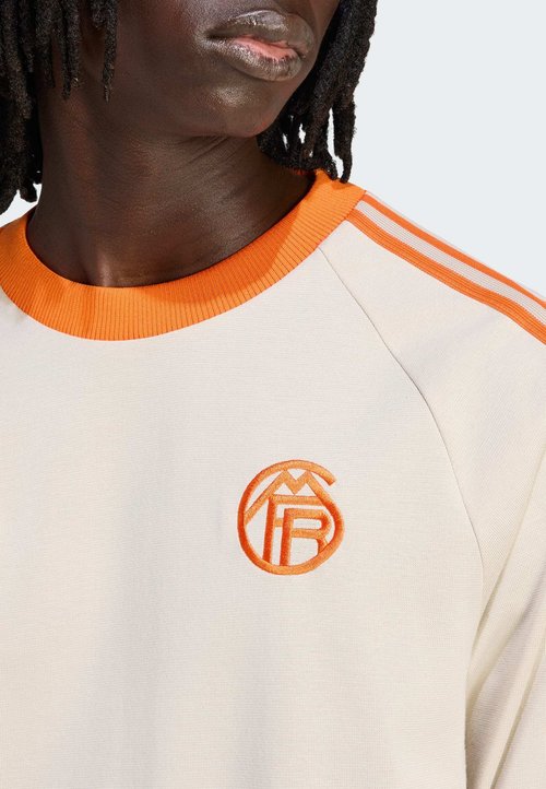 adidas FC Bayern L/S T-Shirt Beige — foto 3