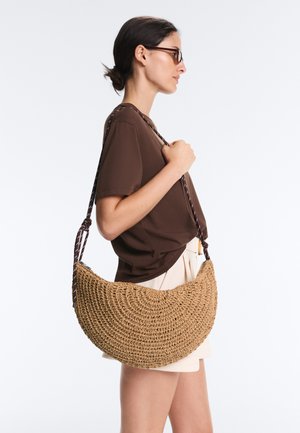 OYSHO, RAFFIA-EFFECT BAG - Sac à main - natural