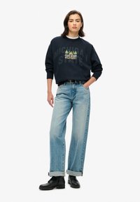 Superdry & Co TRAVEL SOUVENIR LOOSE CREW  - Sweatshirt - eclipse navy