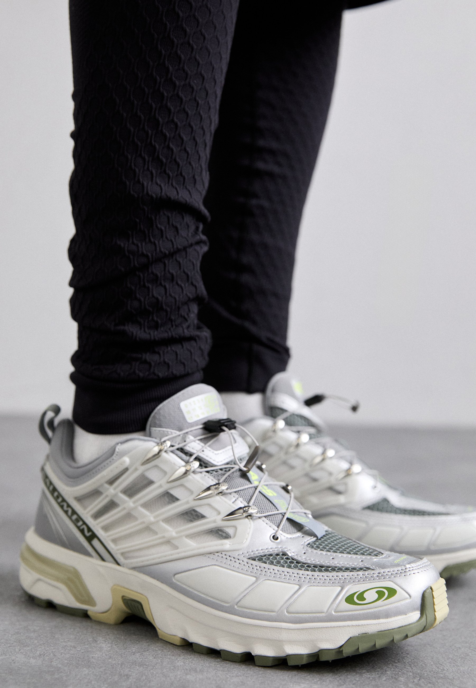 MM6 Maison Margiela ACS PRO - Trainers - sharkskin/footwear 