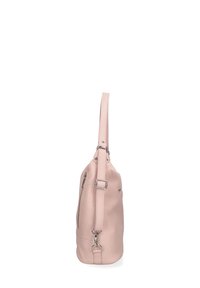 Borsa a spalla in pelle rosa chiaro con tracolla regolabile, dettagli in metallo argentato e zip, mostrata di lato su uno sfondo bianco.