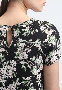 Dorothy Perkins Vardagsklänning - black