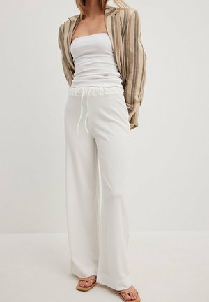 NA-KD, Pantalon classique - white