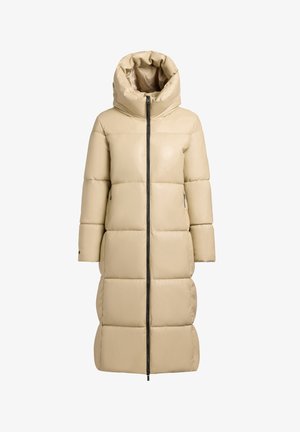 Cappotto imbottito beige con colletto alto e cappuccio, dotato di zip frontale, texture a quadri bloccati e tasche laterali. Materiale liscio e lucido.