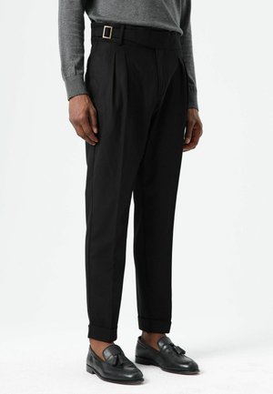 REGULAR FIT - Broek - black