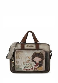 Braun-cremefarbene Tasche mit strukturierter Oberfläche, versehen mit einer verspielten Illustration und dem Text "KENNE DICH SELBST" auf der Vorderseite.