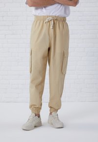 Pier One LINEN BLEND CARGO  - Kargopüksid - tan