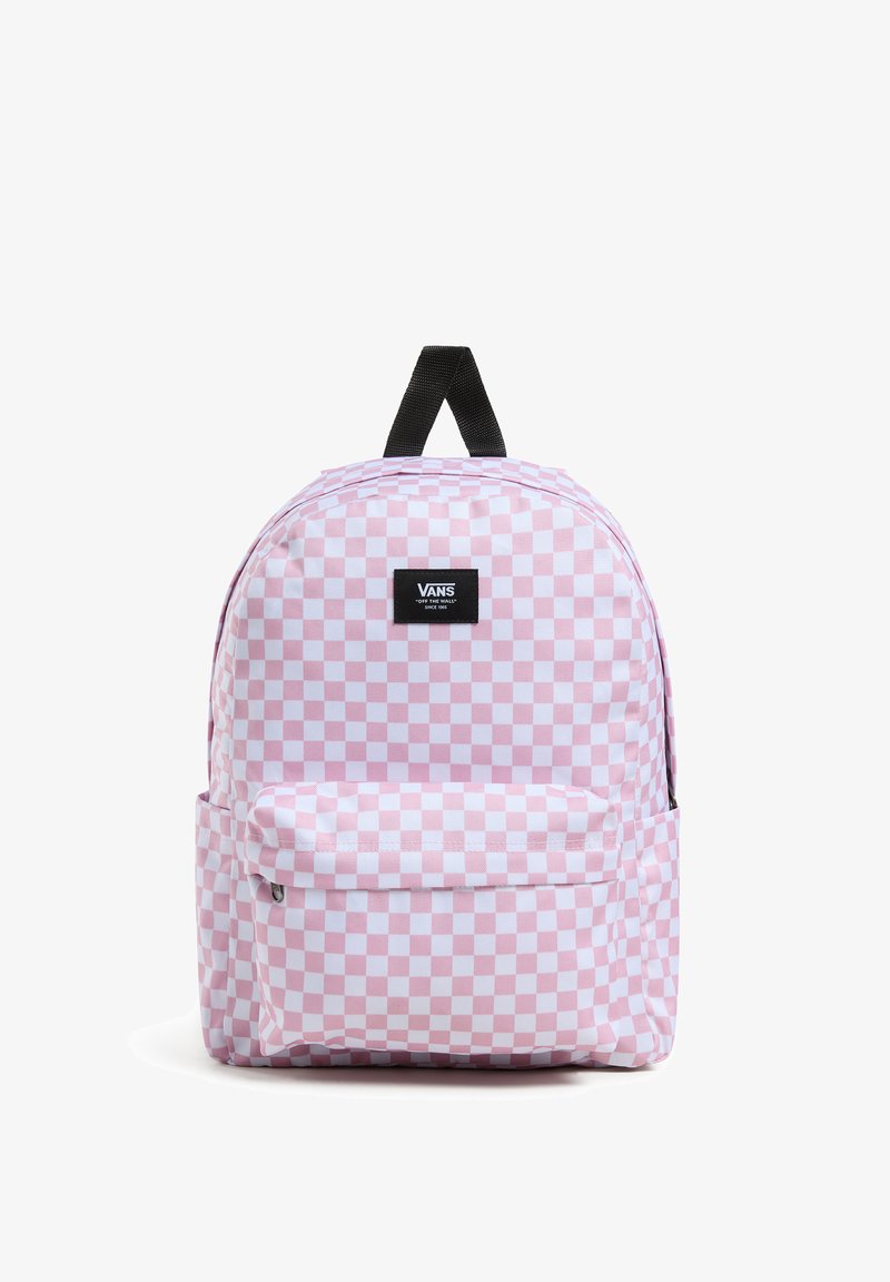 Zaino a scacchi rosa e bianco con una tasca frontale, etichetta nera con marchio e maniglia superiore, realizzato in tessuto resistente.